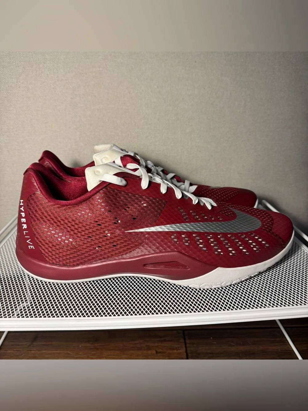 Nike HyperLive 834488-602 Maroon/White Size 18